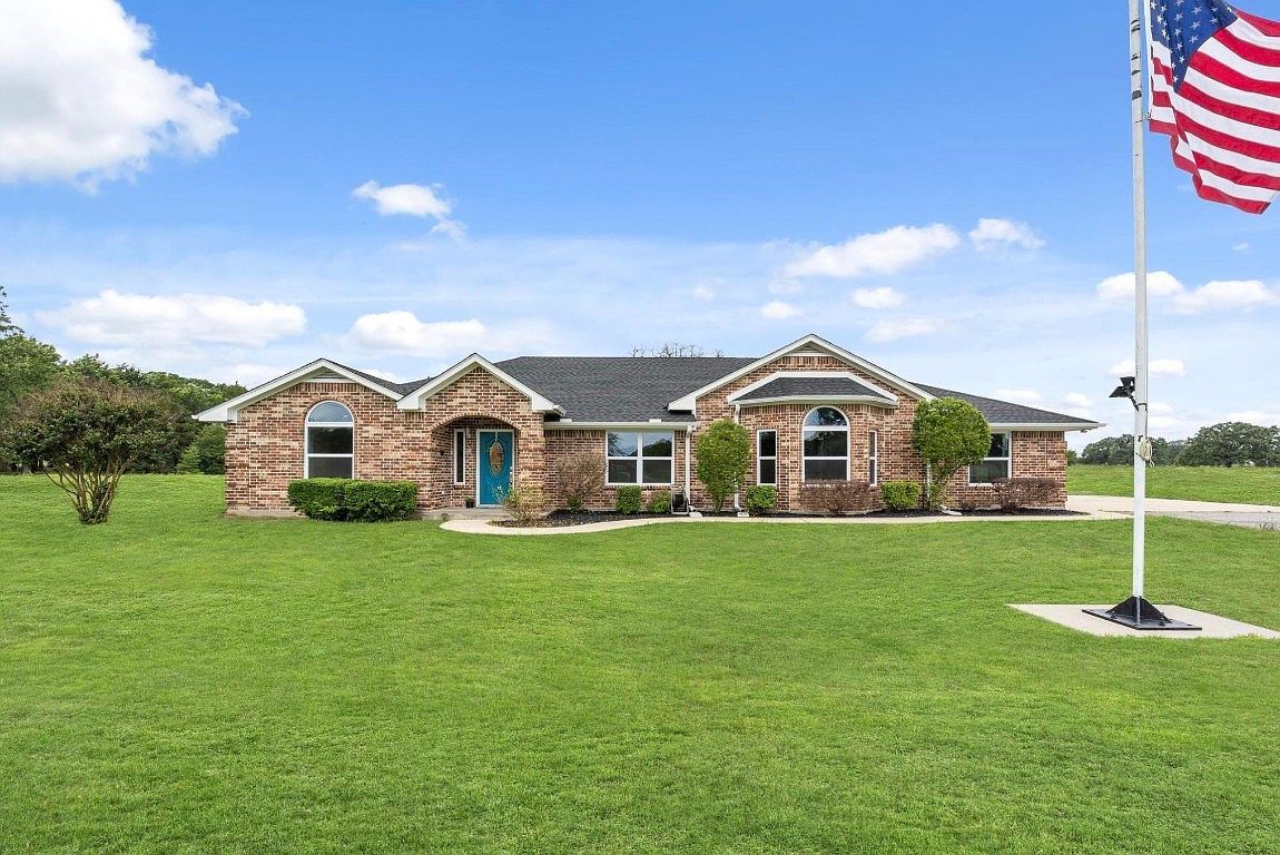 4802 County Road 3519 Greenville, TX 75402  | Single Family