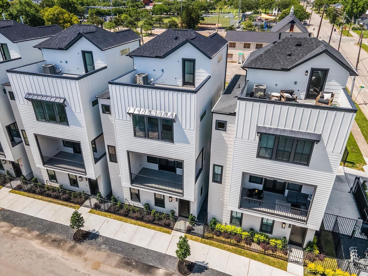 2213 Dennis St Houston, TX 77004  | Single Family