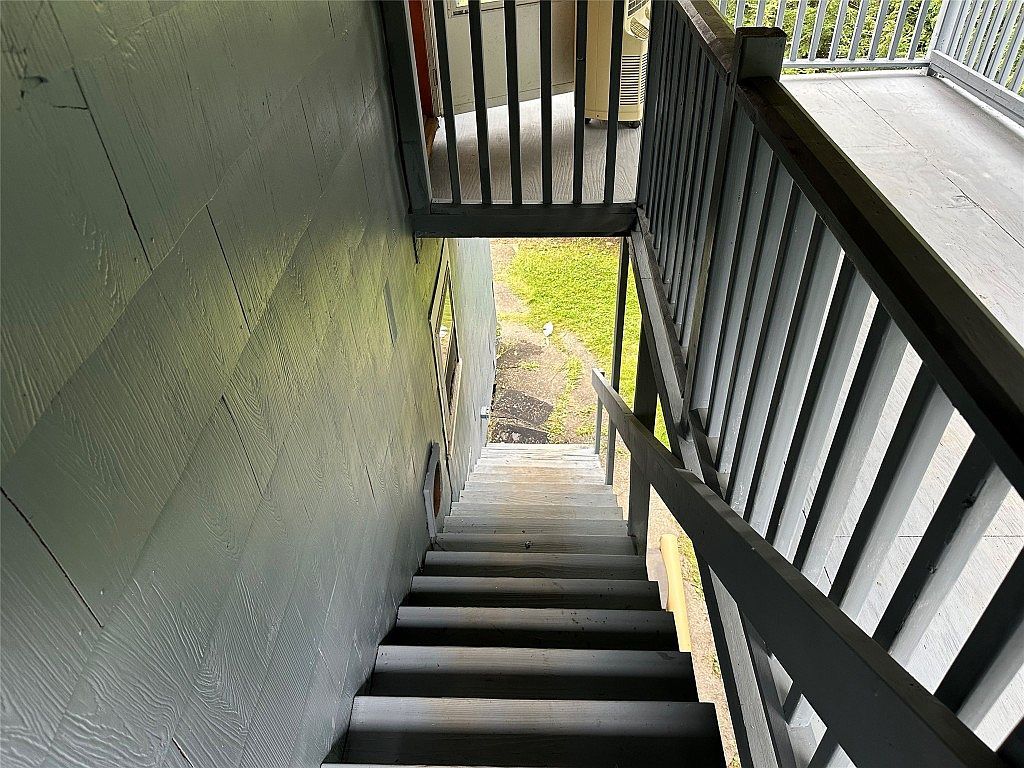 31 Crandall St Binghamton, NY 13905 | Multi Family