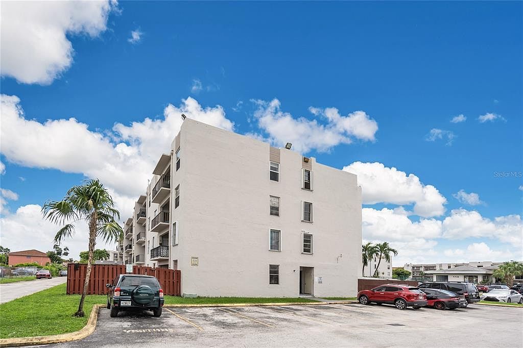 5775 W 20th Ave APT 207 Hialeah, FL 33012  | Condominium