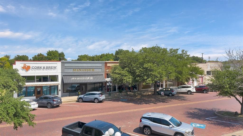 1136 Main St Commerce, TX 75428  | Single Family