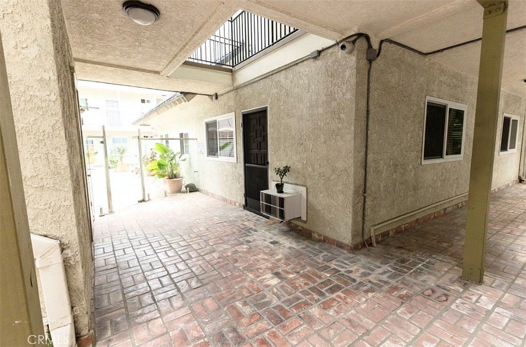 9005 Cynthia St APT 215 West Hollywood, CA 90069  | Condominium