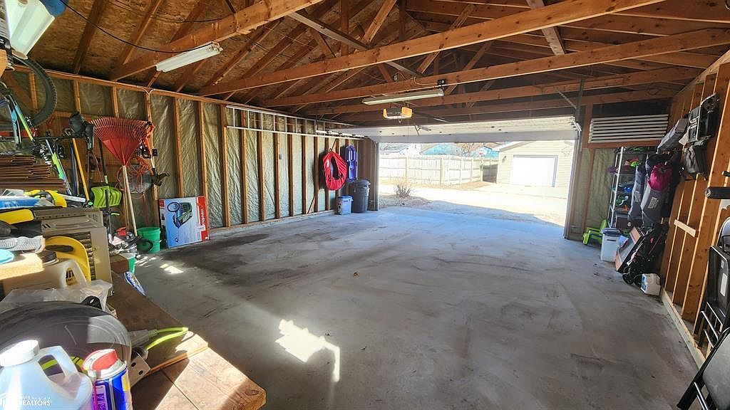 530 20th St SE Mason City, IA 50401 | Single Family