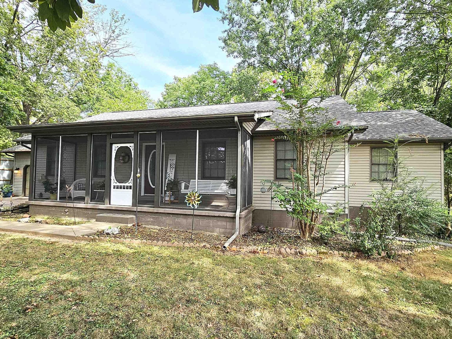 12196 Laguna Dr Marion, IL 62959 - Thumbnail 3