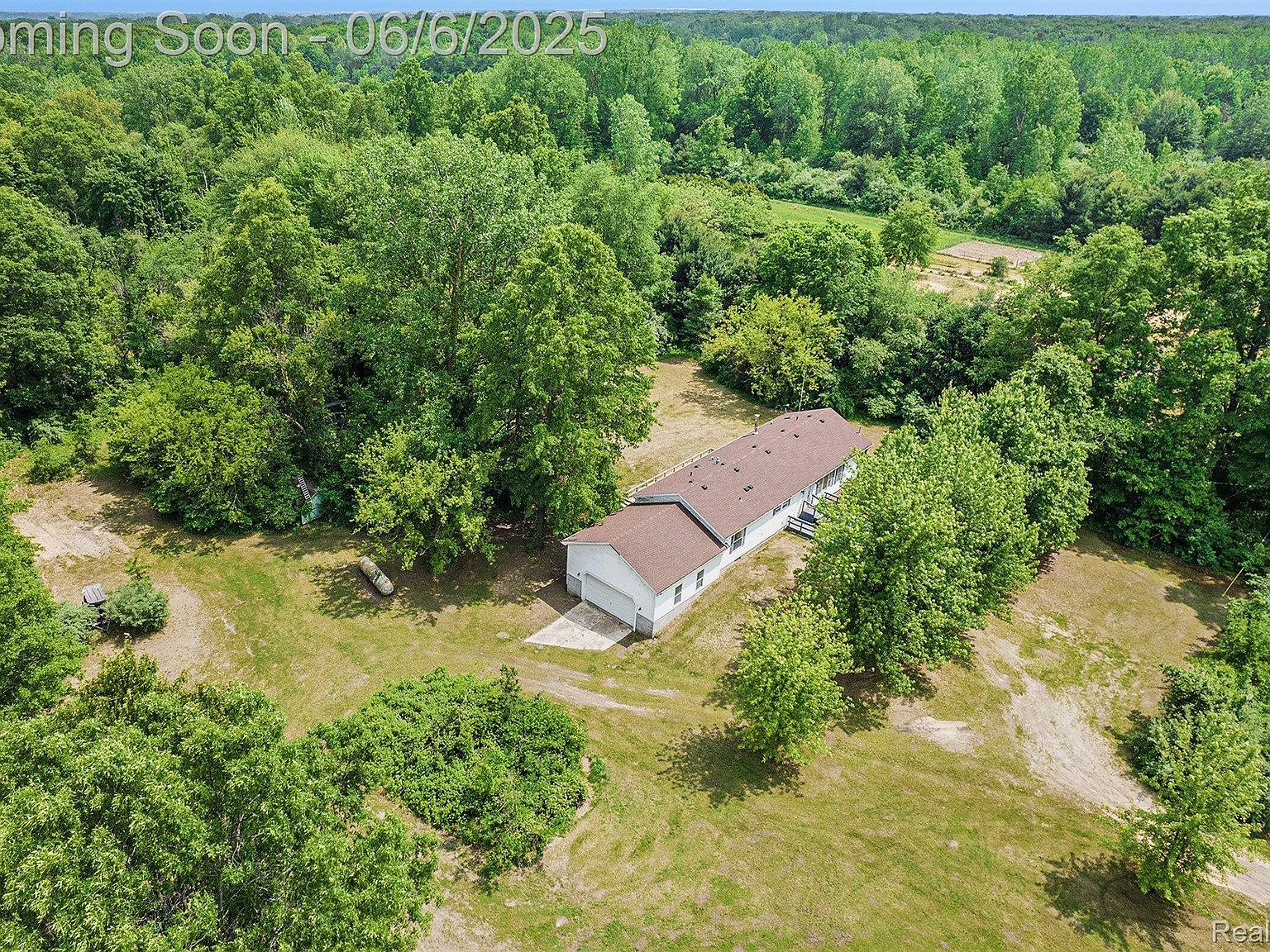 10900 Tuttlehill Rd Milan, MI 48160 - Thumbnail 3