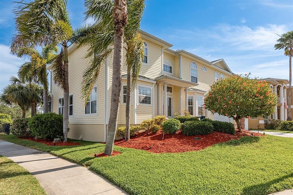 339 Manatee Ln Tarpon Springs, FL 34689 - Thumbnail 3