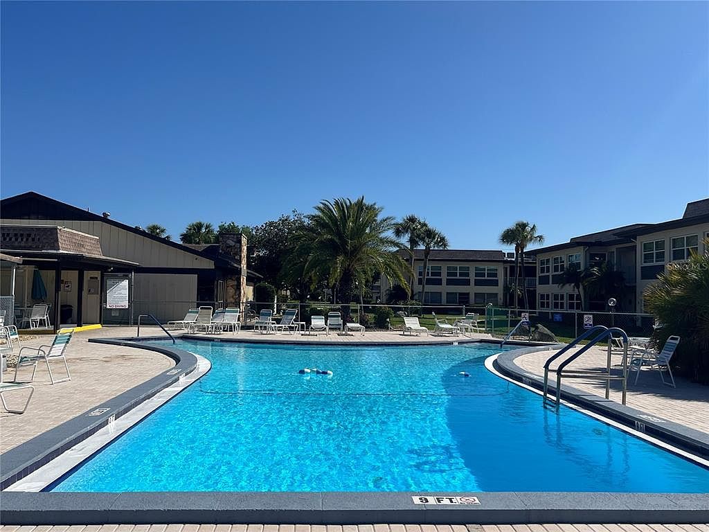 5123 Topaz Ln APT 105 New Port Richey, FL 34652 - Thumbnail 3