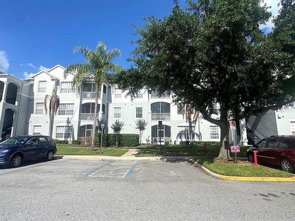 2301 Butterfly Palm Way APT 101 Kissimmee, FL 34747 - Thumbnail 3
