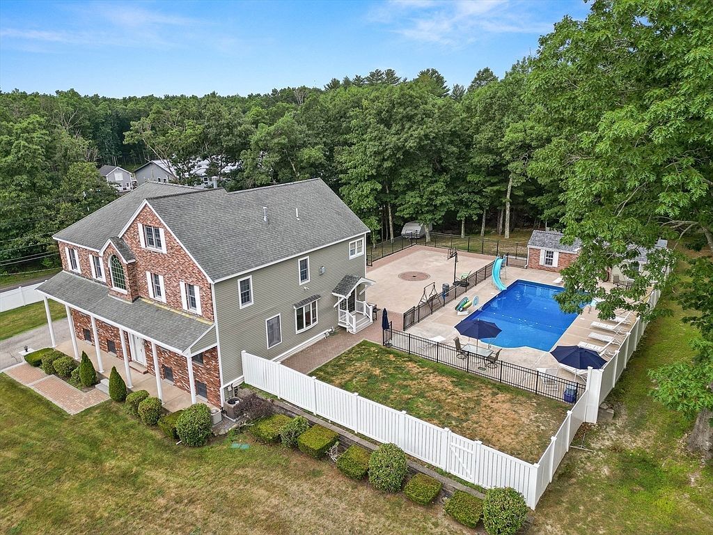 2 Dana Dr Groveland, MA 01834 - Thumbnail 3