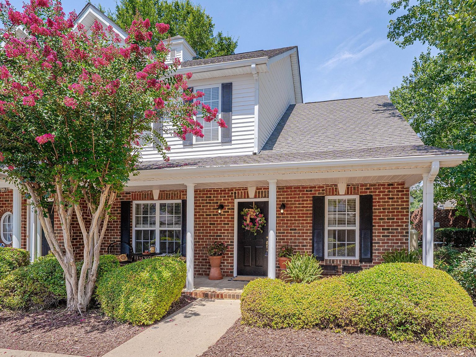 1831 Birmingham Dr Hillsborough, NC 27278 - Thumbnail 3