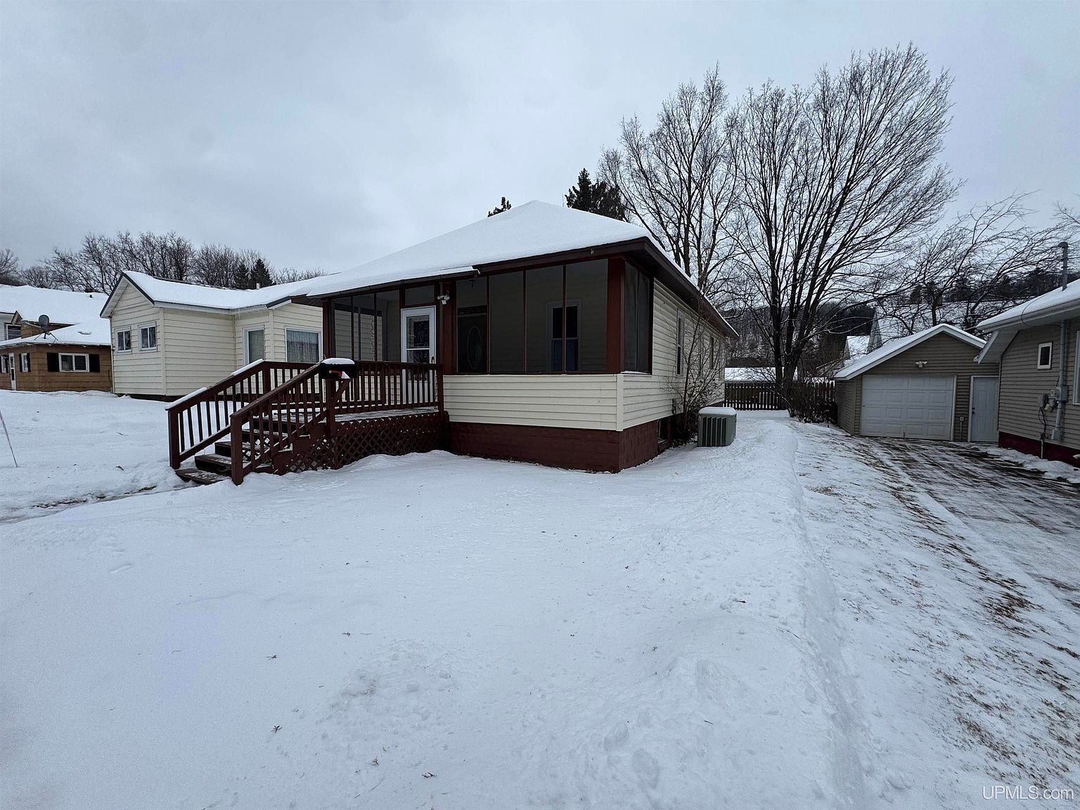 1857 Ledge St Niagara, WI 54151 - Thumbnail 3