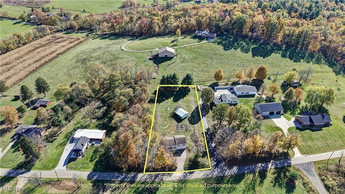 4244 Murray Rd NW Dover, OH 44622 - Thumbnail 3