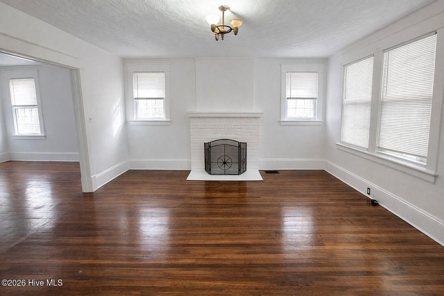 421 N Daughtry St Rocky Mount, NC 27801 - Thumbnail 3