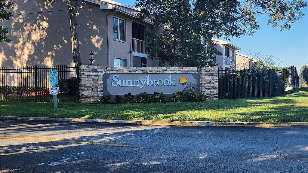 6440 Spring Flower Dr UNIT 14 New Port Richey, FL 34653 - Thumbnail 3
