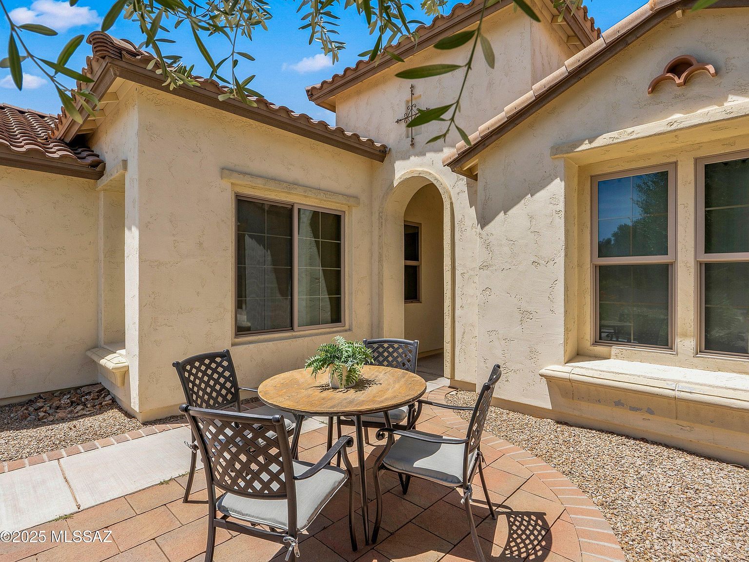 1877 N Bayshore Dr Green Valley, AZ 85614 - Thumbnail 3