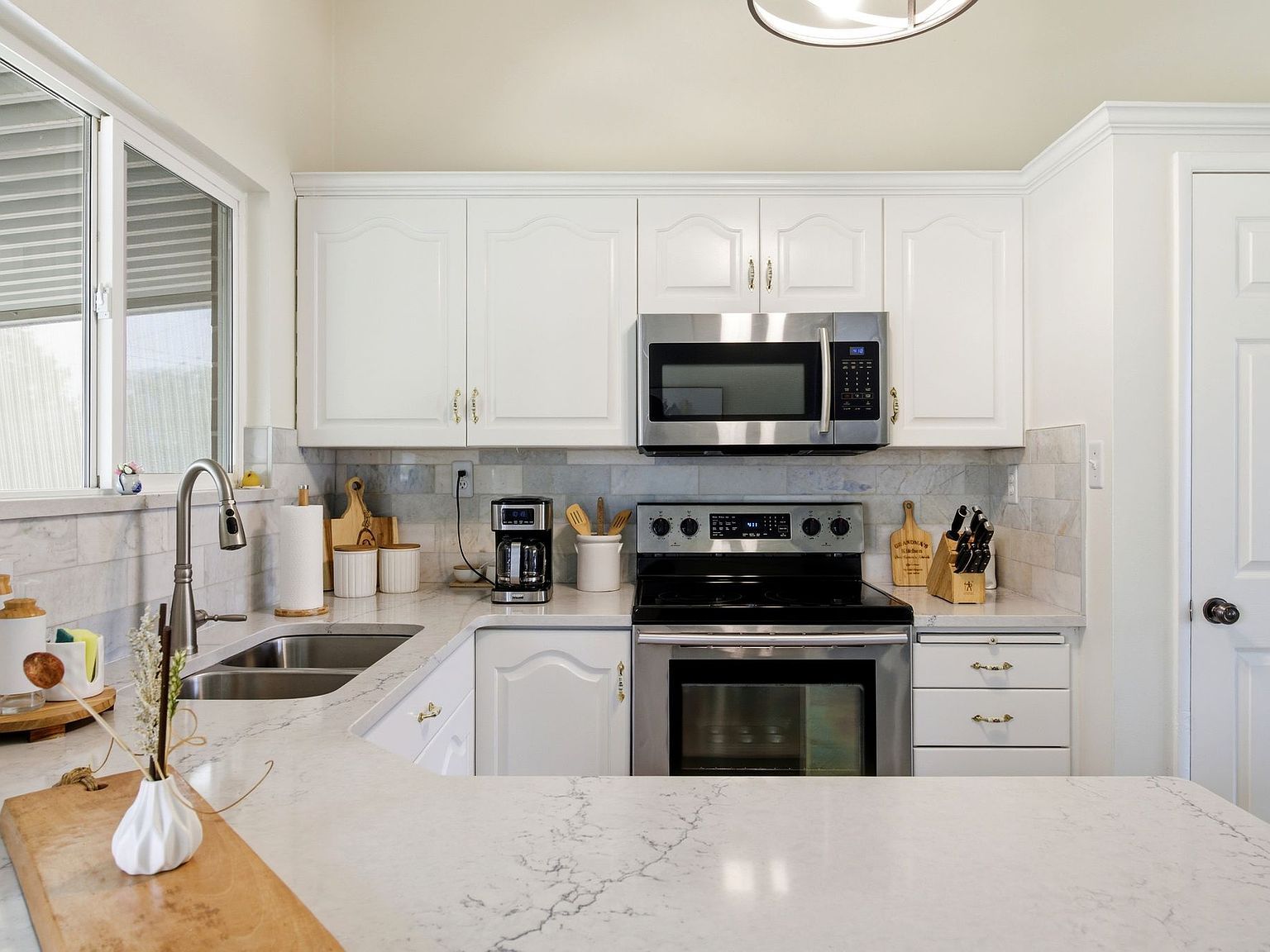 336 E 6310 S Murray, UT 84107 - Thumbnail 3