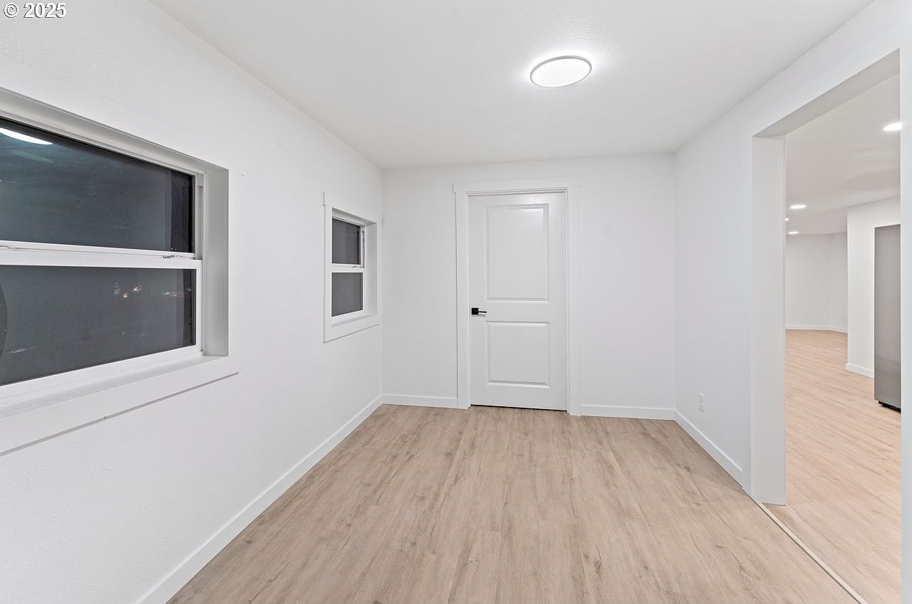 47875 Elgin Ave Oakridge, OR 97463 - Thumbnail 3