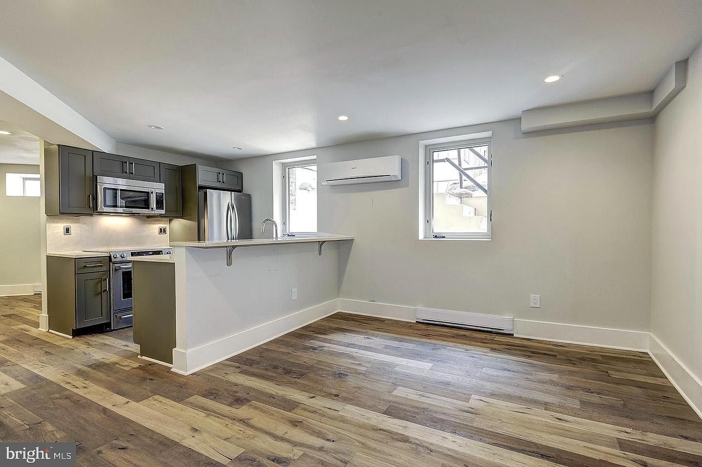 1910 Kalorama Rd NW APT 3 Washington, DC 20009 - Thumbnail 3