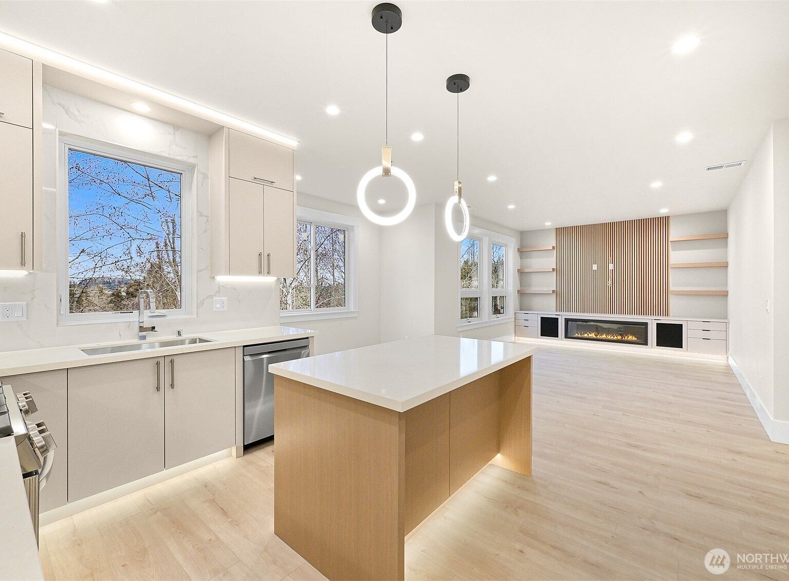 3713 Bristol St Bellingham, WA 98226 - Thumbnail 3