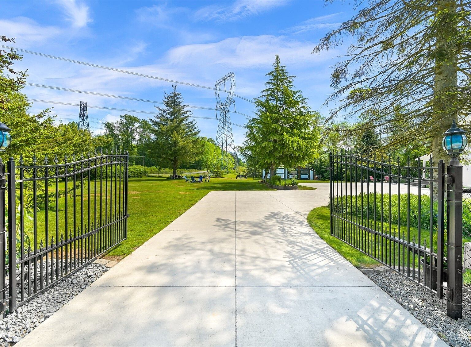 8894 Giles Rd Blaine, WA 98230 - Thumbnail 3