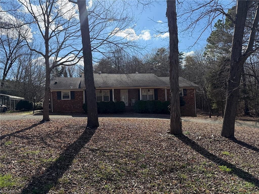 2853 Longpine Rd Burlington, NC 27215 - Thumbnail 3