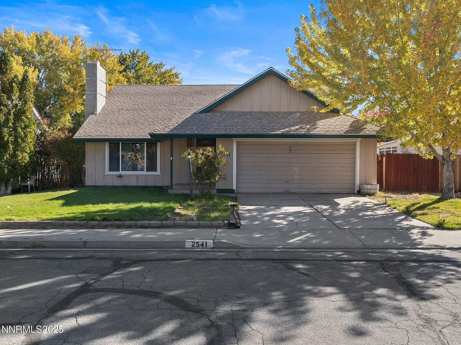 2541 Brentwood Dr Carson City, NV 89701 - Thumbnail 3