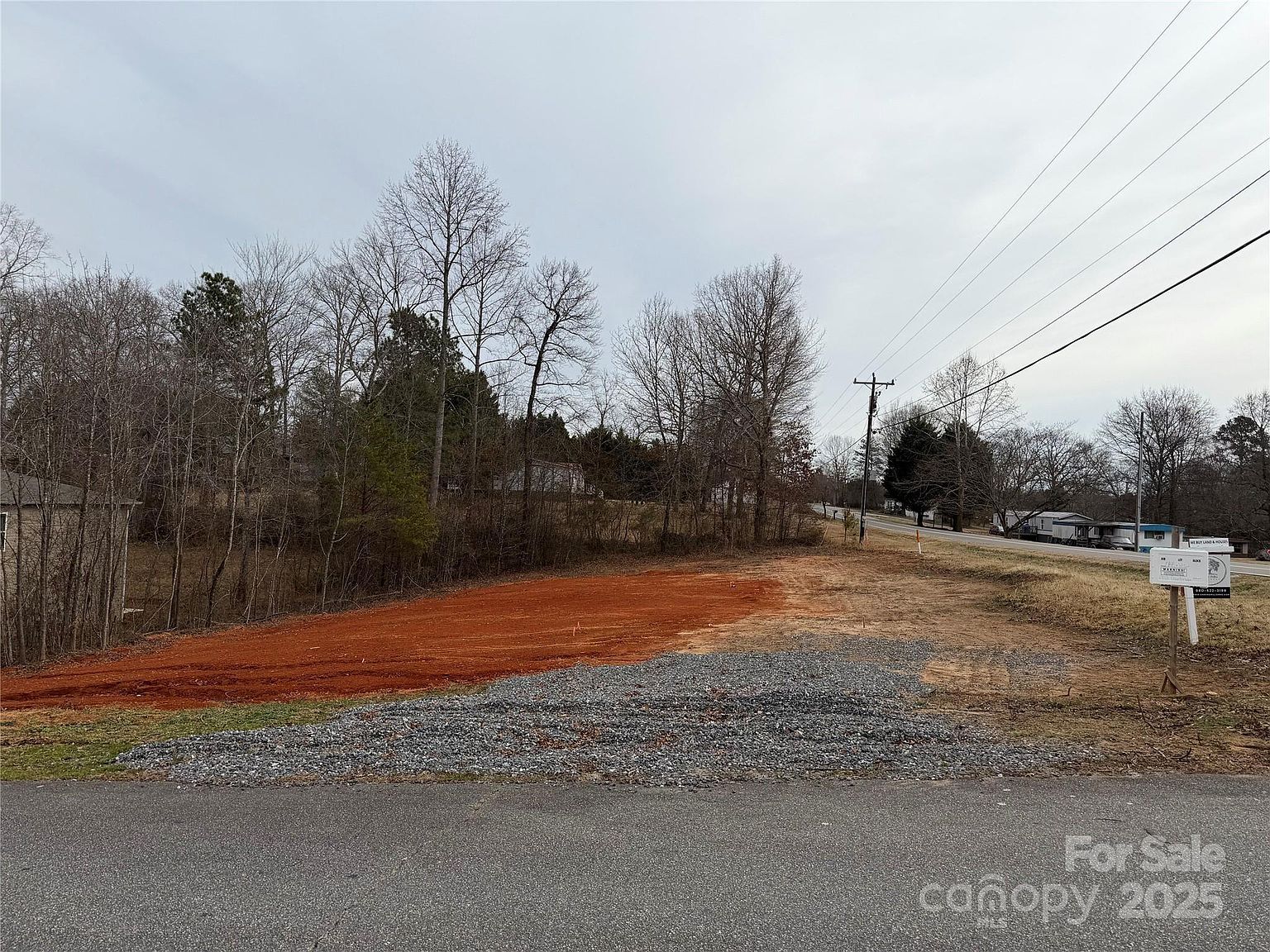 1908 Country Way Hickory, NC 28601 - Thumbnail 3