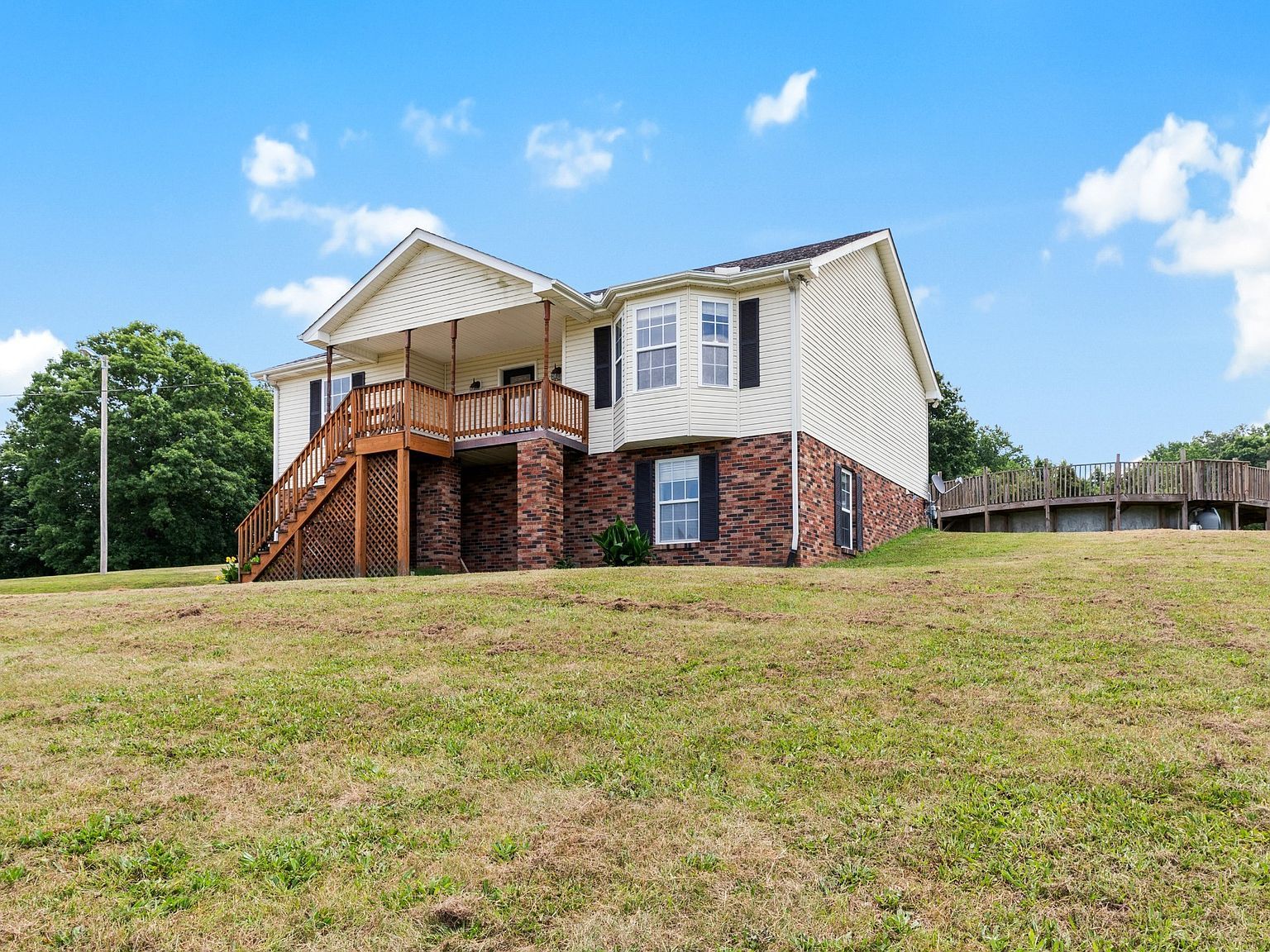 195 Long Rd Charlotte, TN 37036 - Thumbnail 3