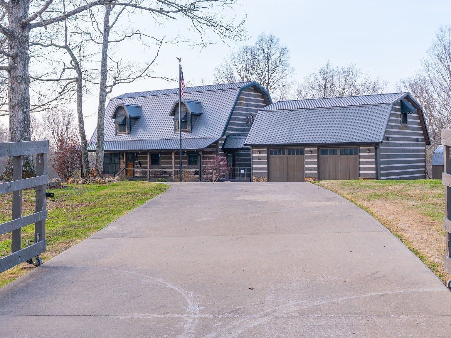 102 Highwater Rd Waverly, TN 37185 - Thumbnail 3