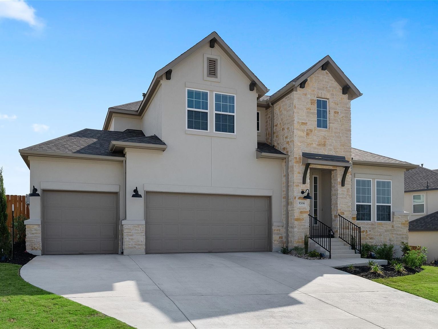 5708 Navajo Draw Ln Austin, TX 78738 - Thumbnail 3