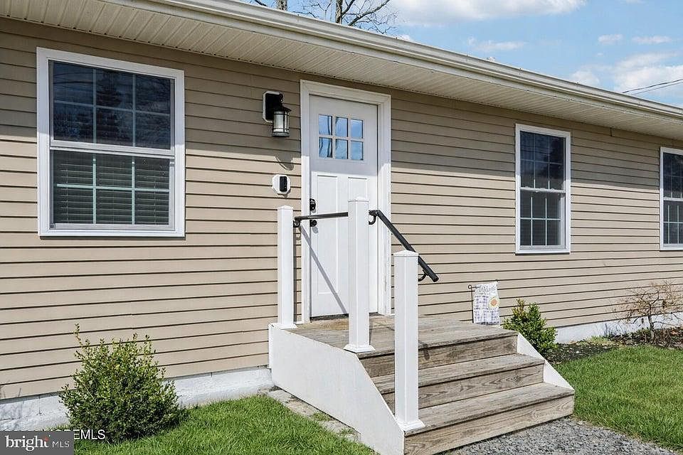 206 Cornelius St Bayville, NJ 08721 - Thumbnail 3