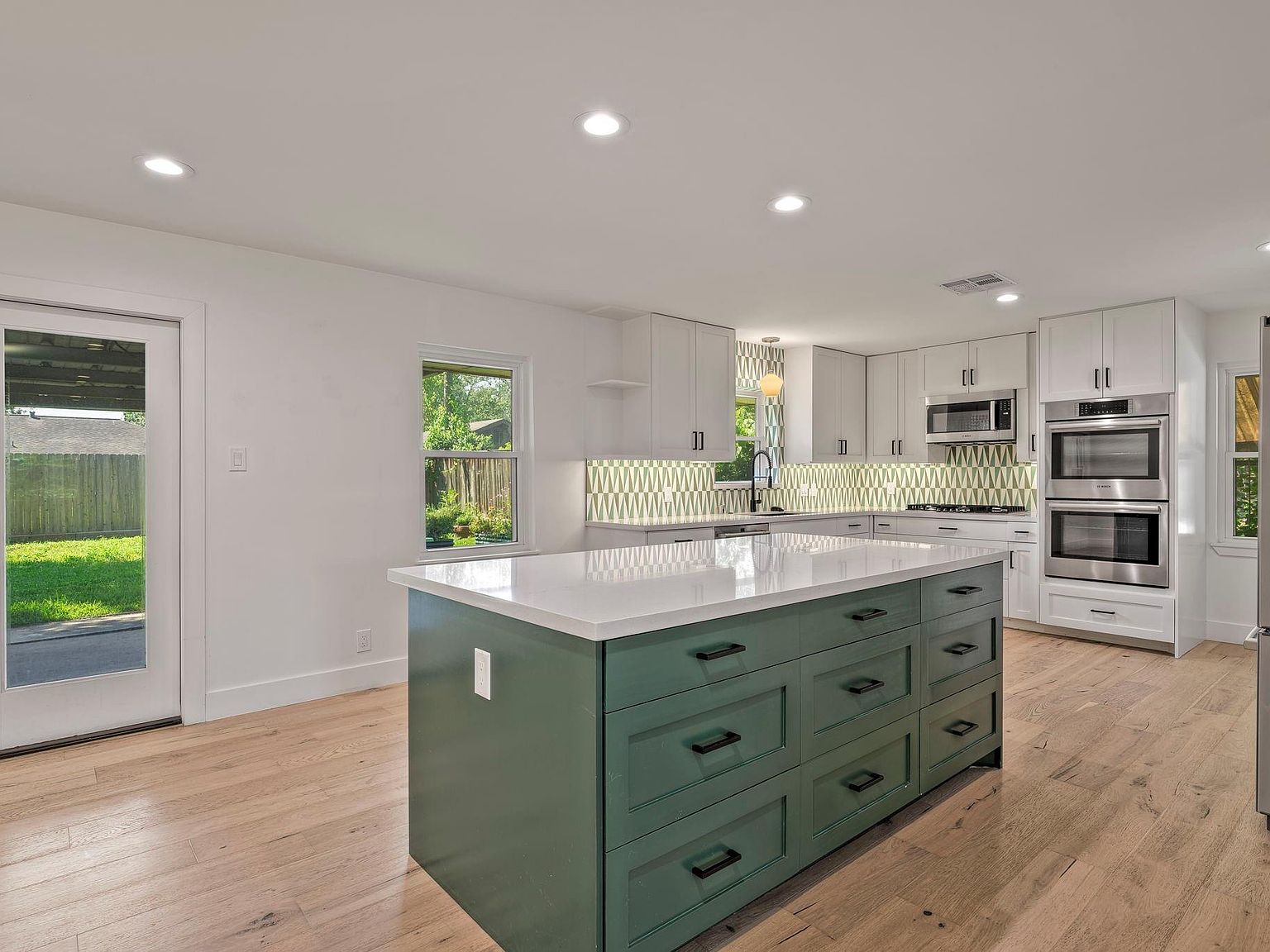 8927 Rockhurst Dr Houston, TX 77080 - Thumbnail 3