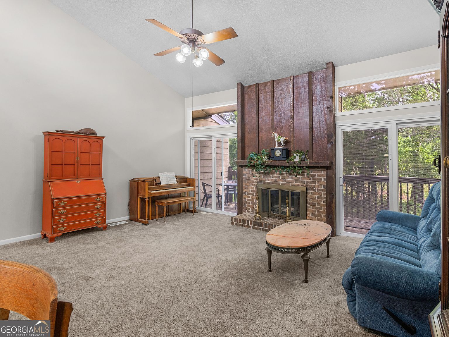 915 Strawberry Ct Ellenwood, GA 30294 - Thumbnail 3