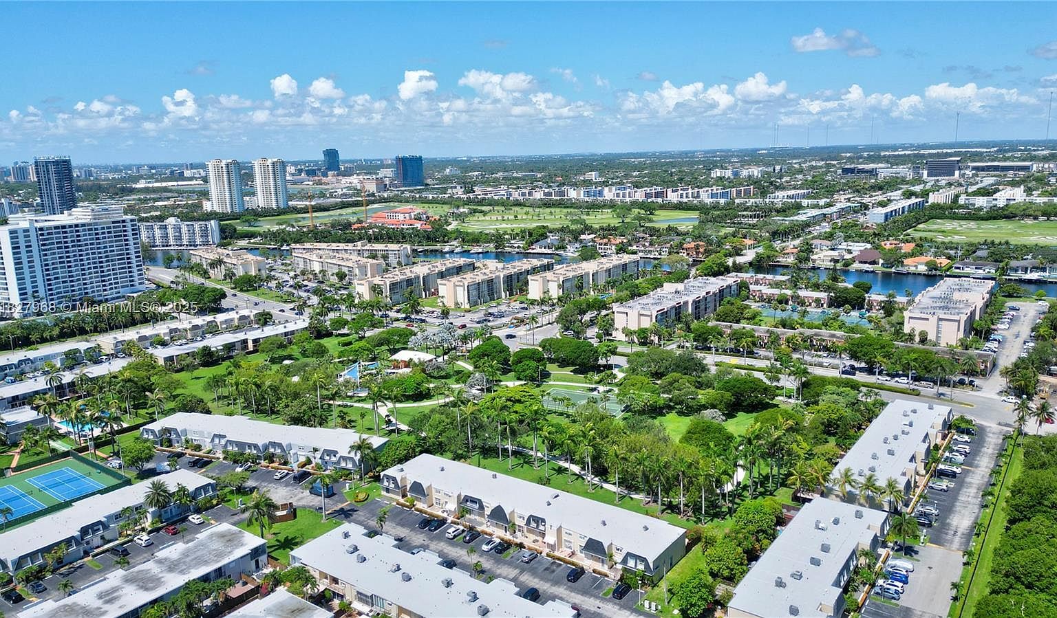 933 NE 24th Ave #169 Hallandale Beach, FL 33009 - Thumbnail 3