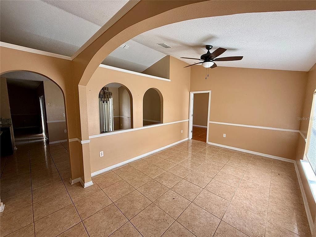 633 Basingstoke Ct Kissimmee, FL 34758 - Thumbnail 3