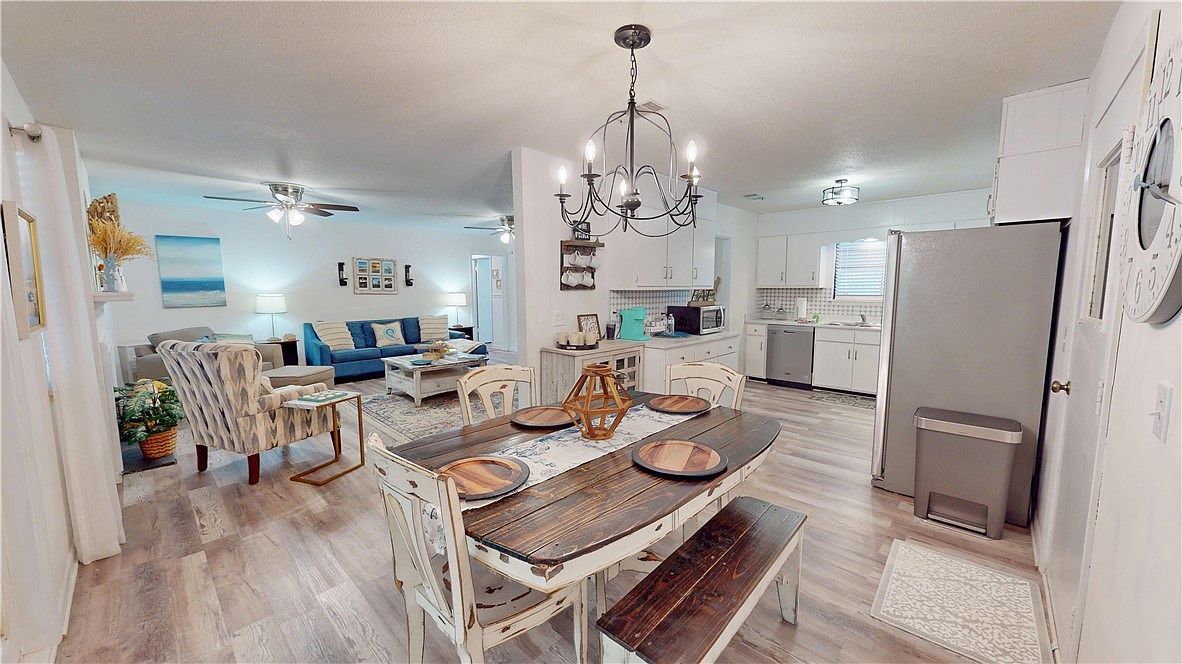 131 Paradise Marsh Cir Brunswick, GA 31525 - Thumbnail 3