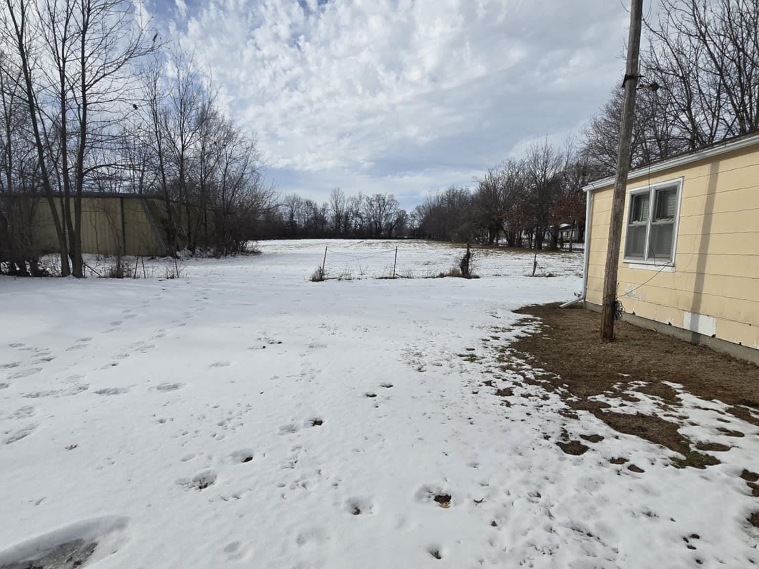 808 E 19th St Sedalia, MO 65301 - Thumbnail 3