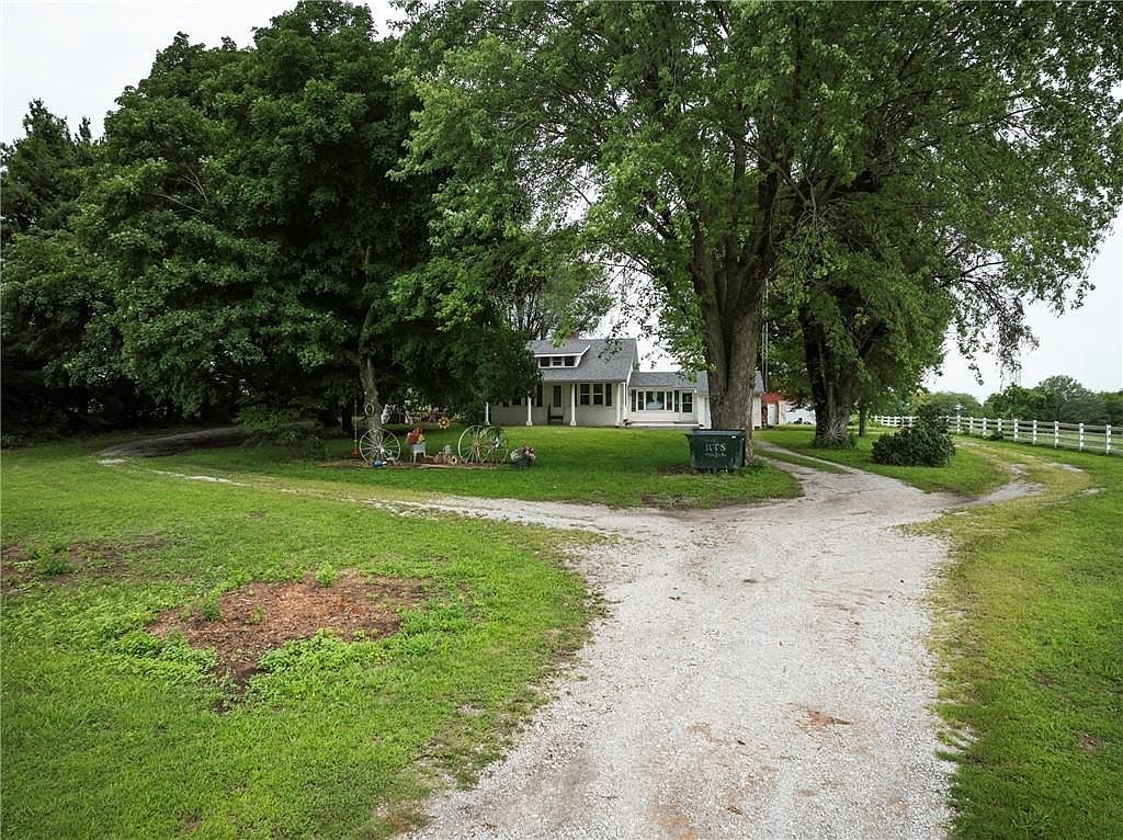 19739 185th Rd Marshall, MO 65340 - Thumbnail 3