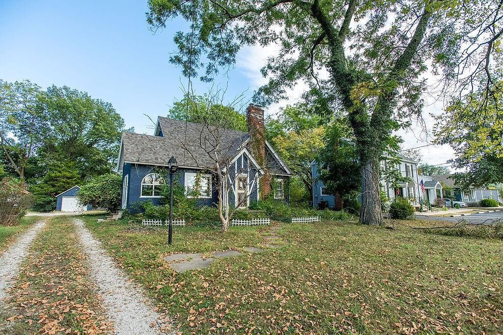 813 S Maguire St Warrensburg, MO 64093 - Thumbnail 3