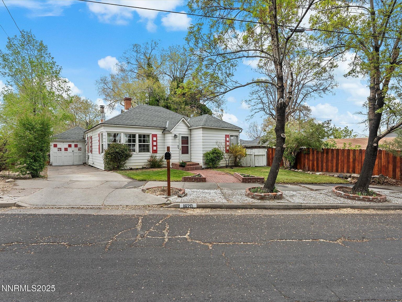 1620 The Strand Reno, NV 89503 - Thumbnail 3