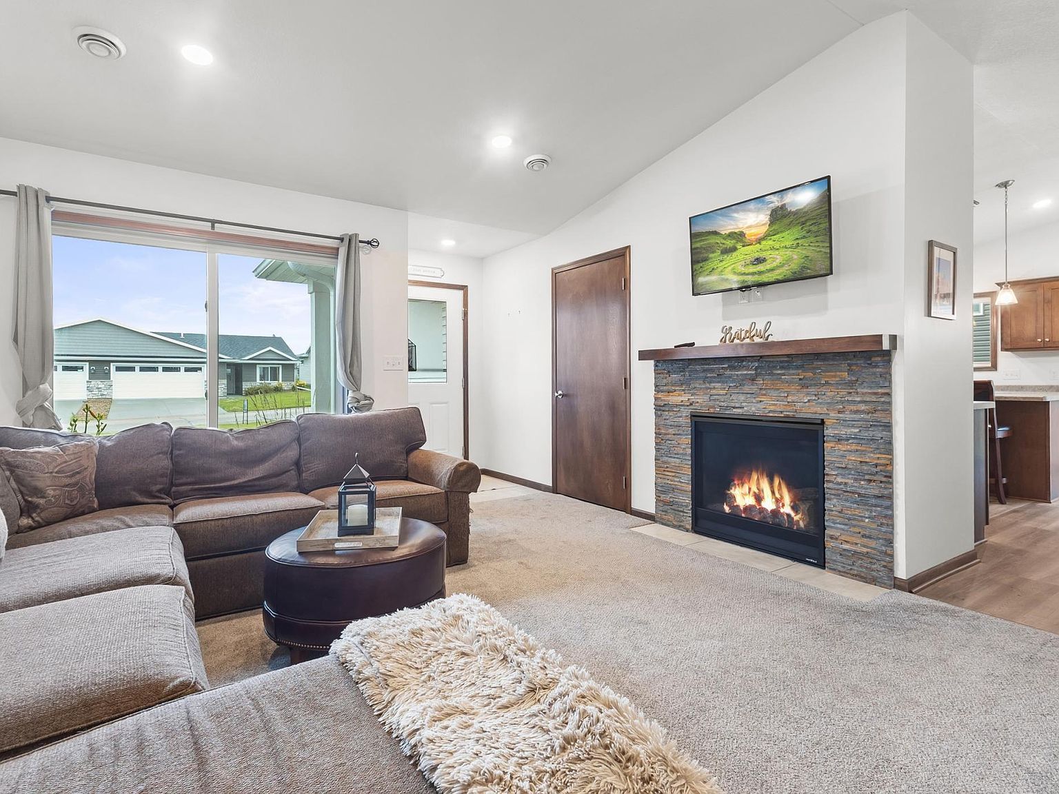 888 Tall Grass Ct Wanamingo, MN 55983 - Thumbnail 3