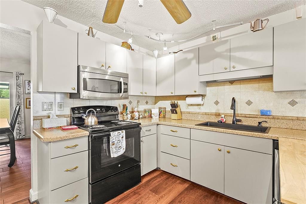 20 Idle Sands Dr Venice, FL 34293 - Thumbnail 3