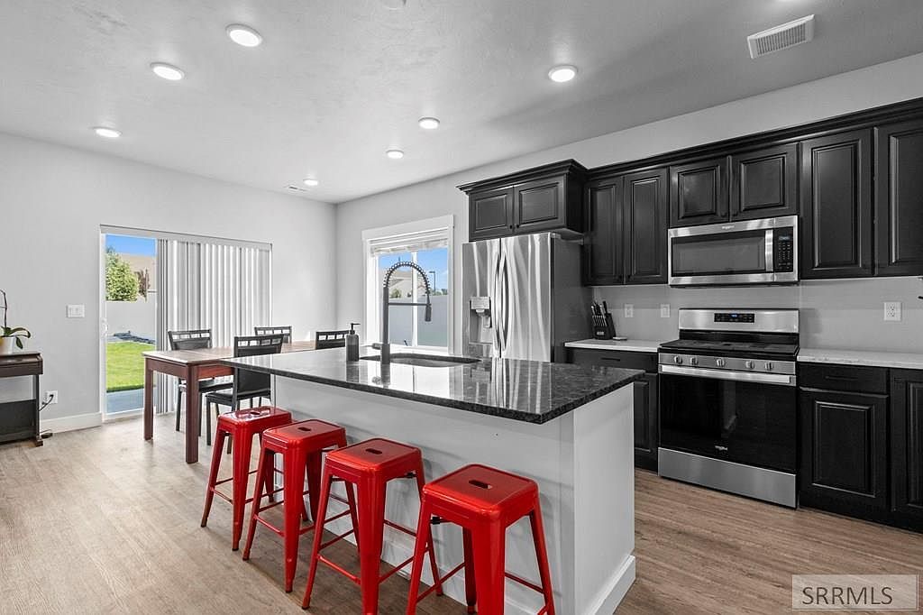 654 S 2100 W Rexburg, ID 83440 - Thumbnail 3