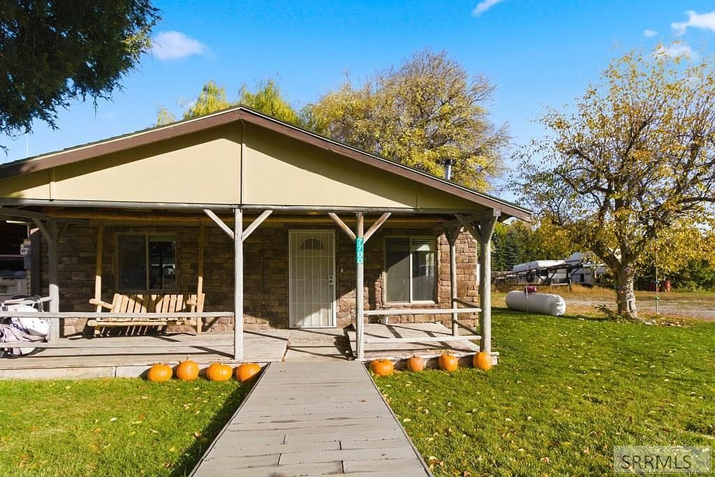 7700 S 400 W Rexburg, ID 83440 - Thumbnail 3