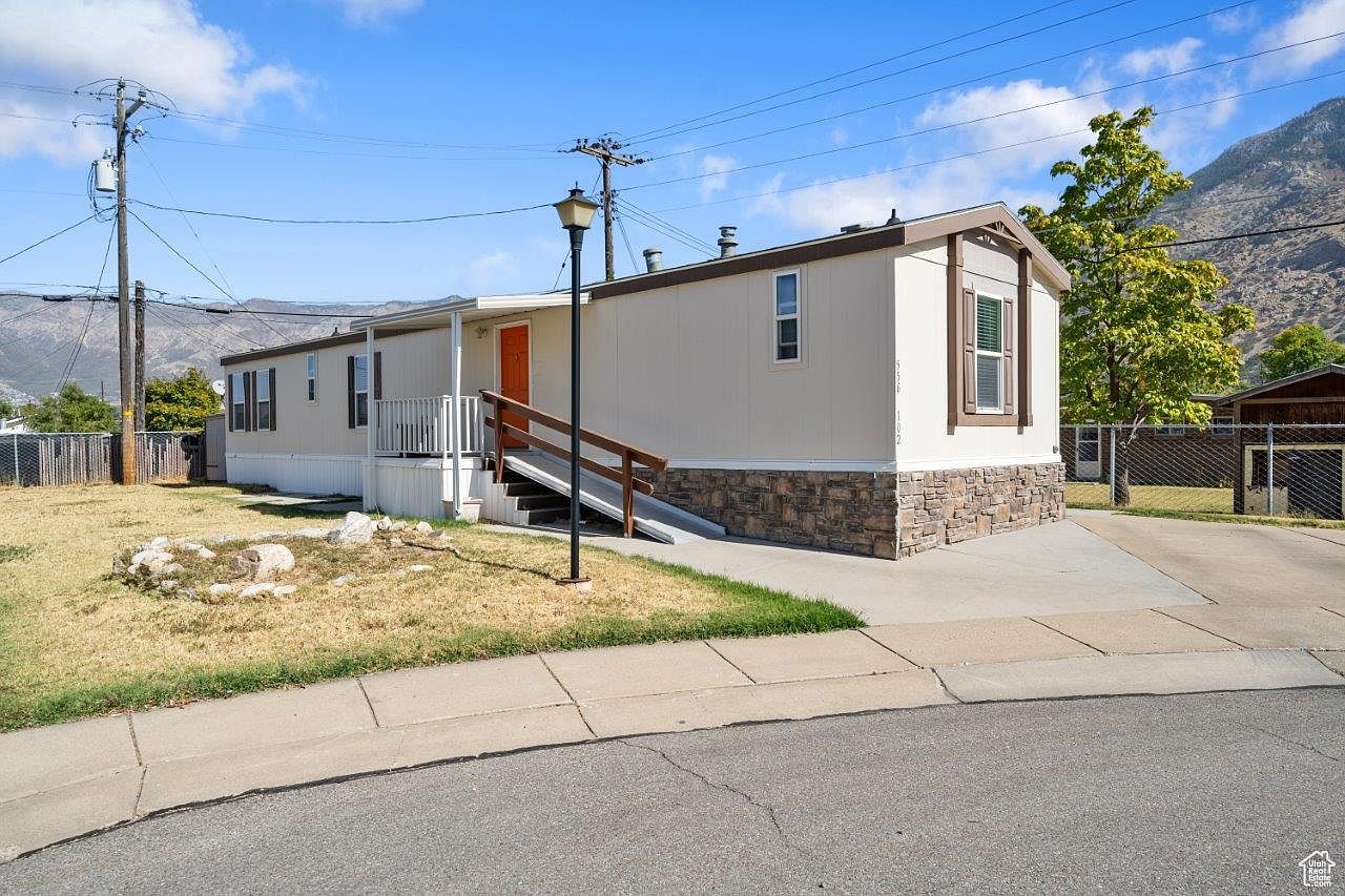 556 E 1050 N #102 Ogden, UT 84404 - Thumbnail 3