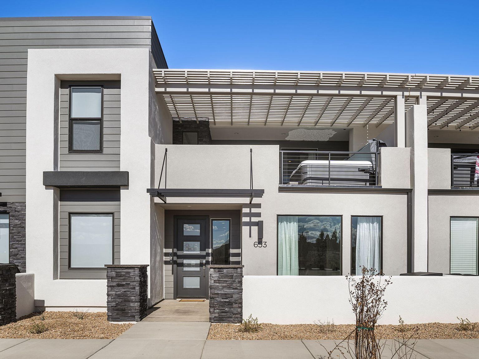 653 W Beach Front Pl Saint George, UT 84790 - Thumbnail 3