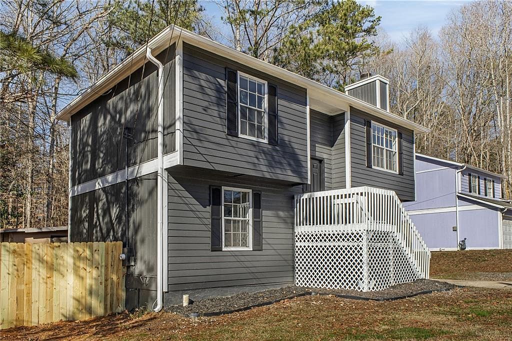 5225 Forest Downs Ln S Atlanta, GA 30349 - Thumbnail 3