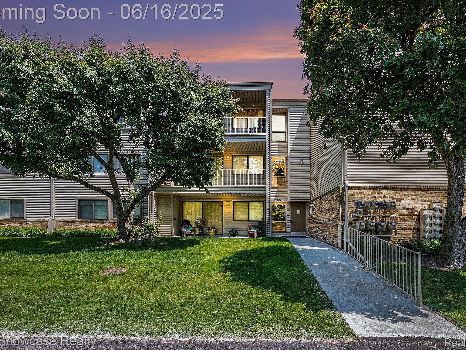 3835 Lone Pine Rd West Bloomfield, MI 48323 - Thumbnail 3