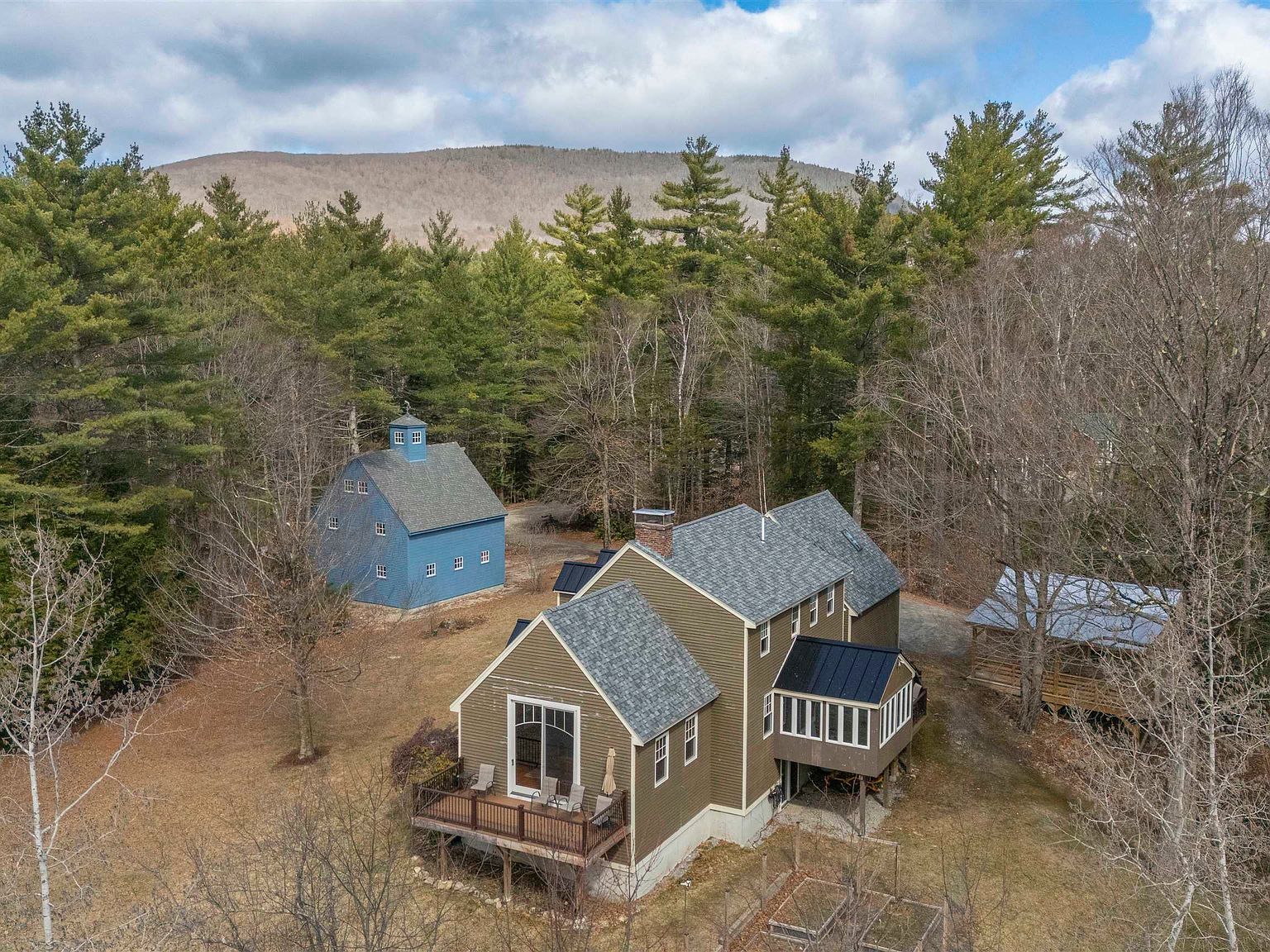 61 S Brook Cir Bradford, NH 03221 - Thumbnail 3