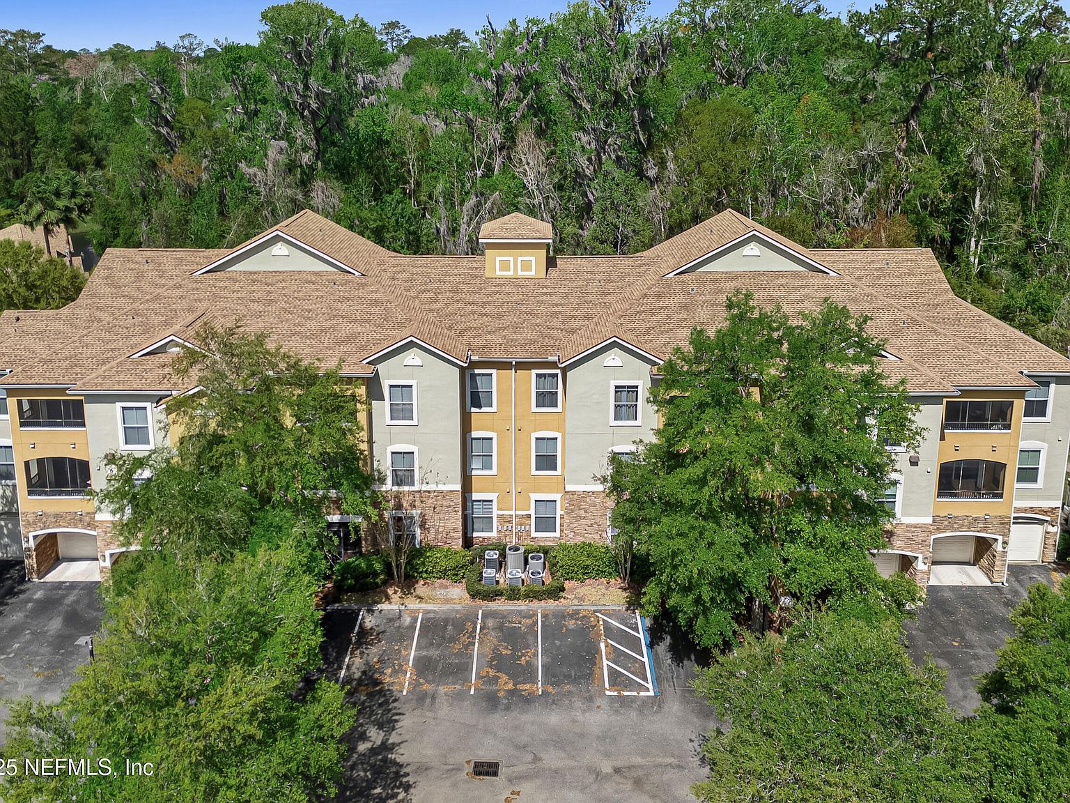 8539 Gate Pkwy W UNIT 628 Jacksonville, FL 32216 - Thumbnail 3
